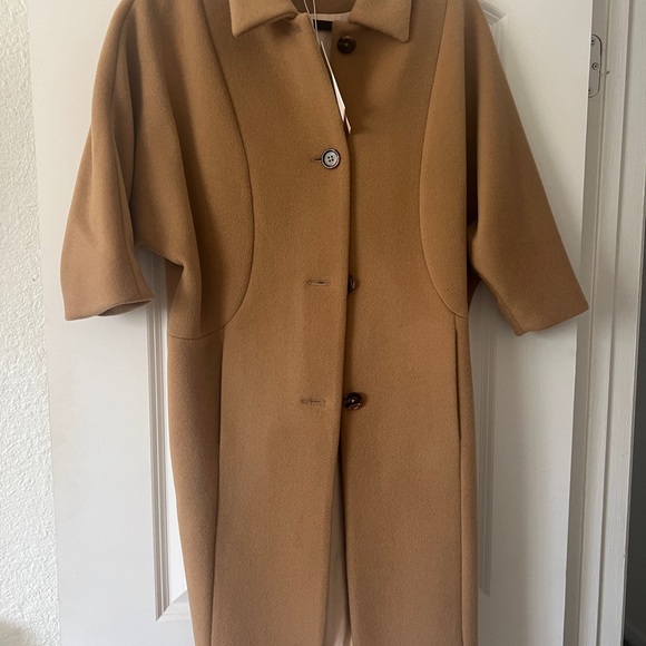 Gaala Paris Bridgette Coat - Picture 4 of 7